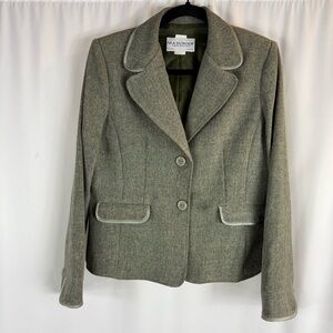 Vintage Madonna Collection women Blazer. size:9p color: Gray